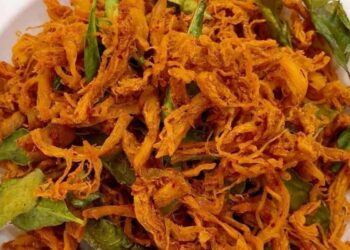 Nguyên liệu làm khô gà lá chanh