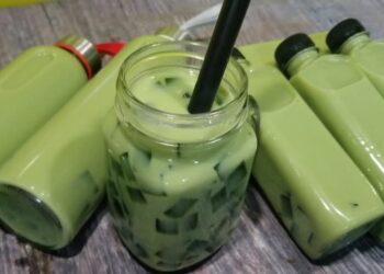 Đổ khuôn và làm đông thạch