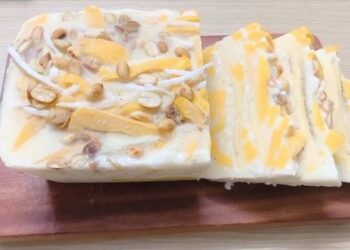 Món kem chuối hộp có vị ngọt ngào, giòn thơm và béo ngậy