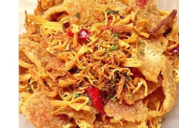 Cách làm món cơm cháy lắc khô gà giòn ngon